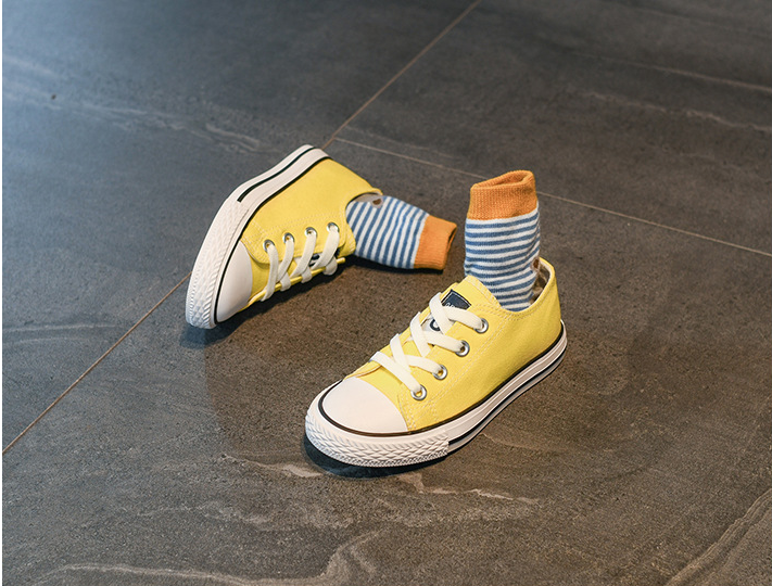 Lace-Up White Shoes For Boys And Girls - Amazhona 