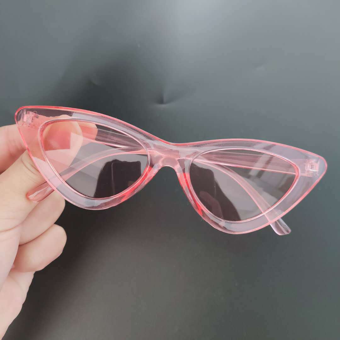 Retro Triangle Cat Eye Net Red Sunglasses - Amazhona 