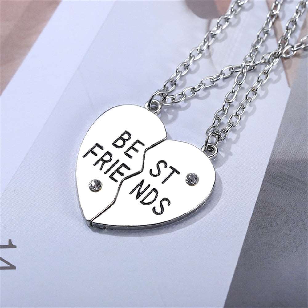 2 Piece Set  Necklace Metal Couple Pendant Necklace Collar Best Friend Bff Friendship Fashion Gift 2021 Jewelry Wholesale - Amazhona 