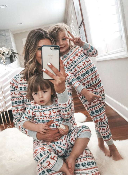 2022 Christmas Pajamas Family Matching New Year Father Mother Kids Baby Look Clothes Set Dad Mom And Daughter Son Pyjamas Outfit - Amazhona 