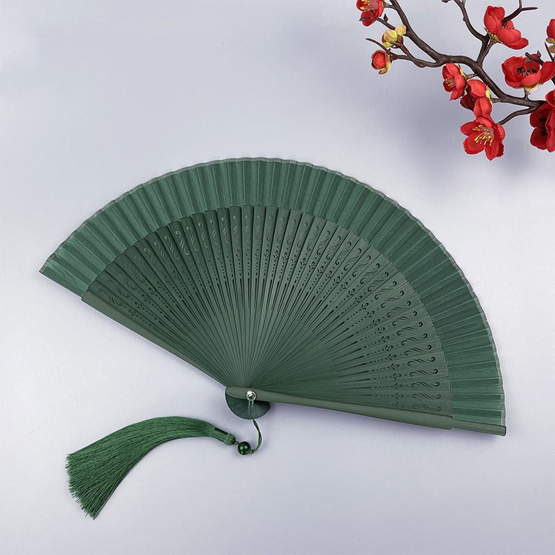 Bamboo Fan With Silk Baking Varnish - Amazhona 