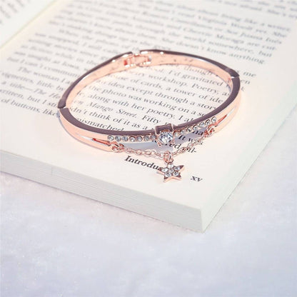 Rose Gold Schoolgirl Star Bracelet - Amazhona 