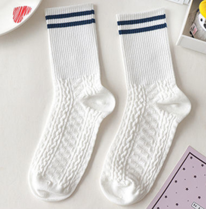 Cute Bear Korean Style Medium Tube Socks - Amazhona 