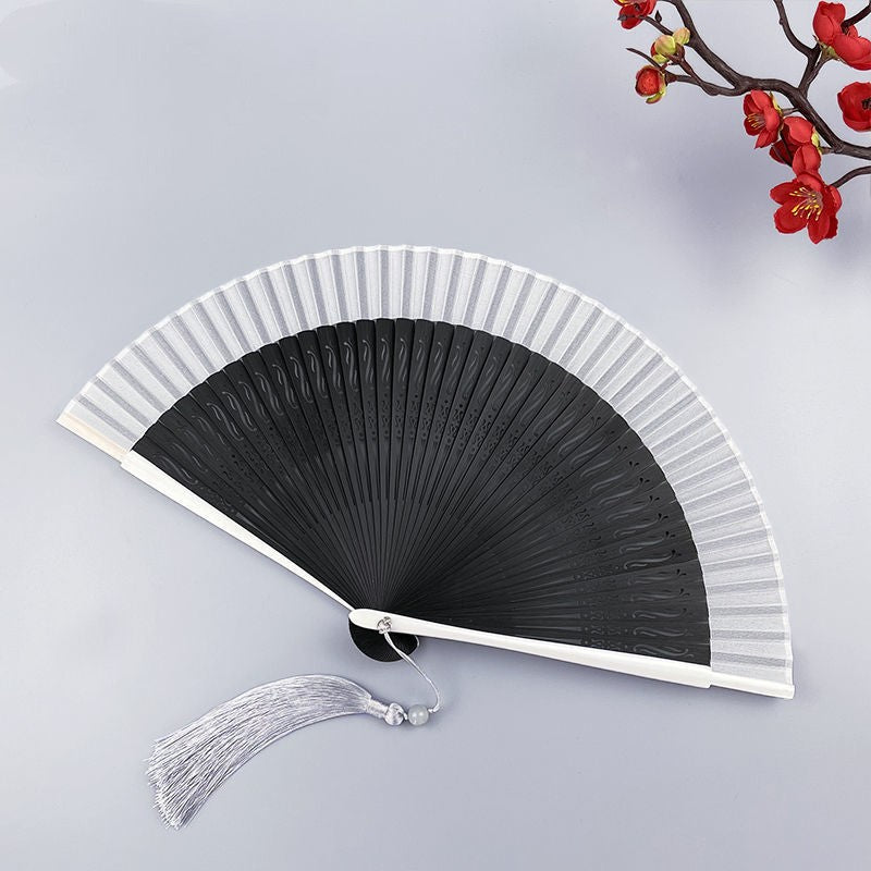 Bamboo Fan With Silk Baking Varnish - Amazhona 