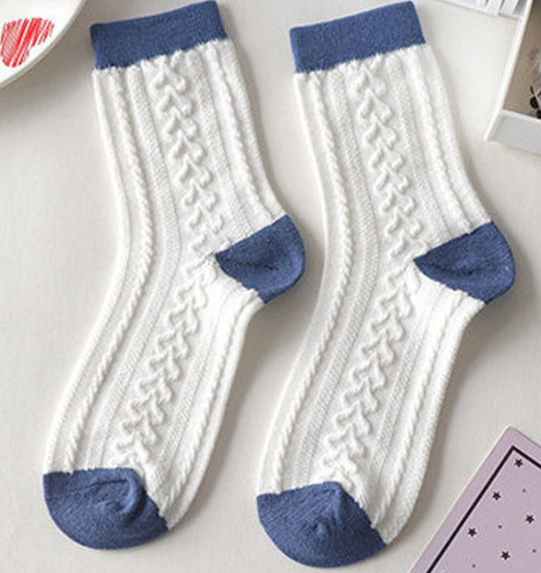 Cute Bear Korean Style Medium Tube Socks - Amazhona 