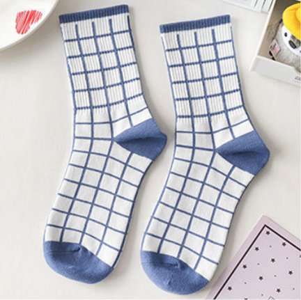 Cute Bear Korean Style Medium Tube Socks - Amazhona 