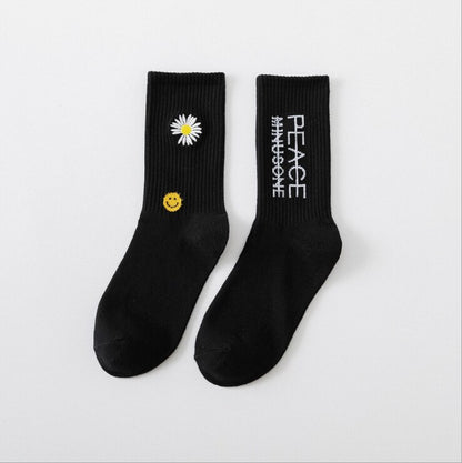 Black And White Sports Socks Broken Head Bear Neutral Men And Women Socks Trendy Socks Net Celebrity Vibrato  Explosion Hot Sale - Amazhona 