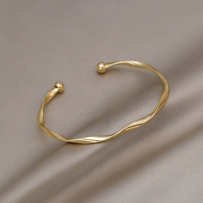 Ins Tide Twisted Simple Fashion Bracelet - Amazhona 