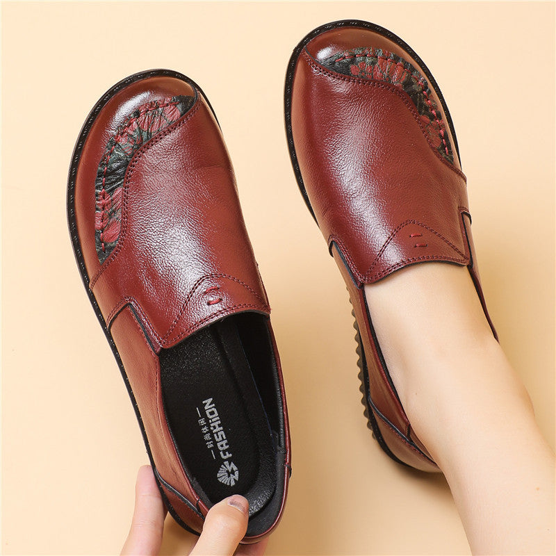 Leather Soft Sole Middle-aged And Elderly Flat-bottomed Casual Grandma Shoes - Amazhona 