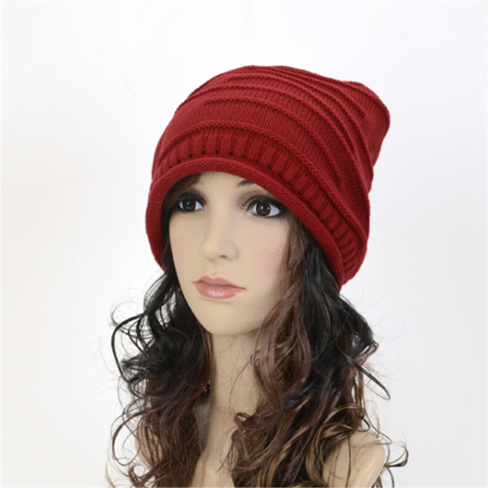 Protect Yourself From The Cold Winter With This Stylish Oversized Slouch Hat - Amazhona 