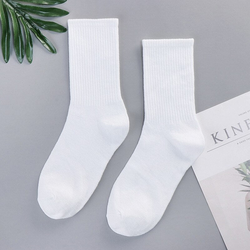 2022 trends high quality fashion socks Man Women's New trendy socks autumn and winter stockings women's hip-hop sports socks - Amazhona 