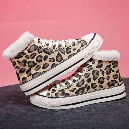 Sponge Cake Thick Bottom Korean Version Plus Velvet Thick Leopard Print Women's Sneakers - Amazhona 