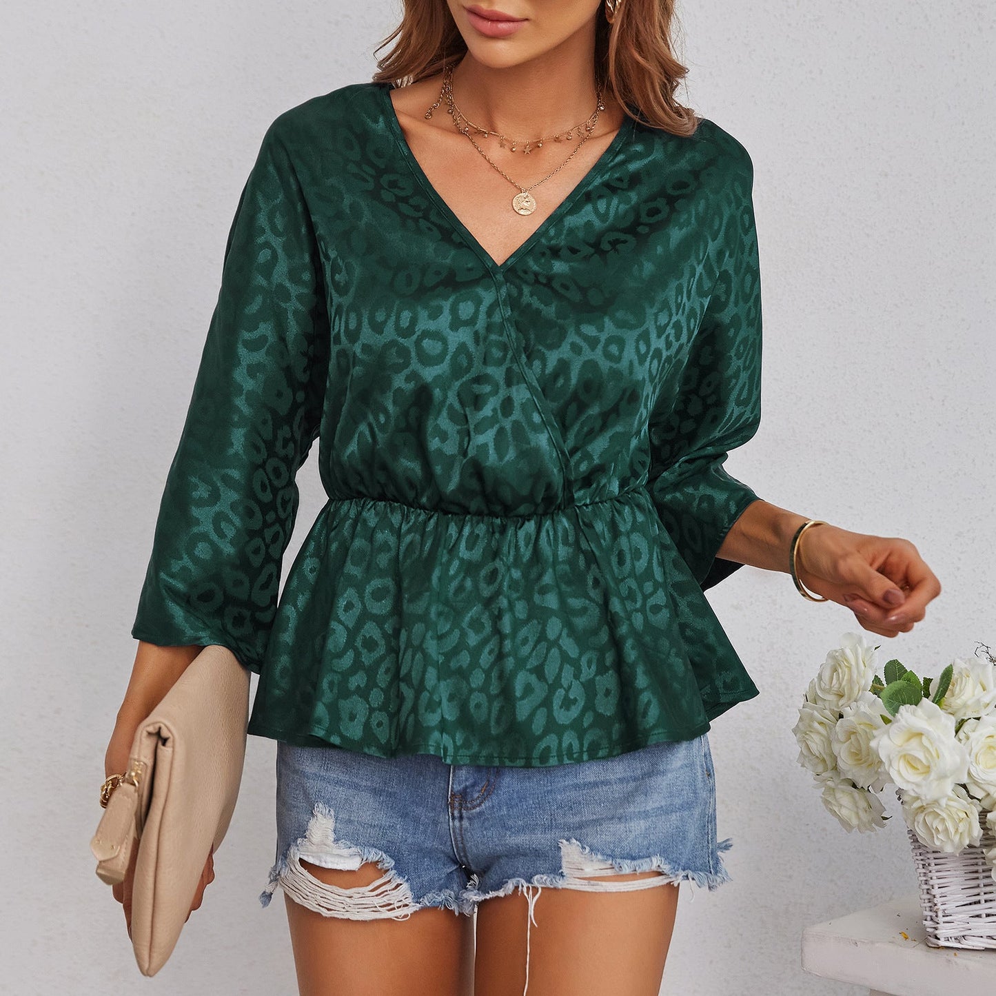 Spring And Summer Pullover Chiffon Top V-neck Slim T-shirt - Amazhona 